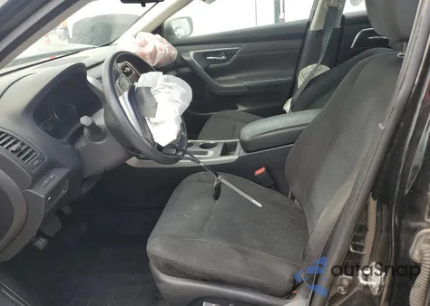 2015 Nissan Altima 2.5 из США, поврежденный, VIN 1N4AL3AP8FC421907